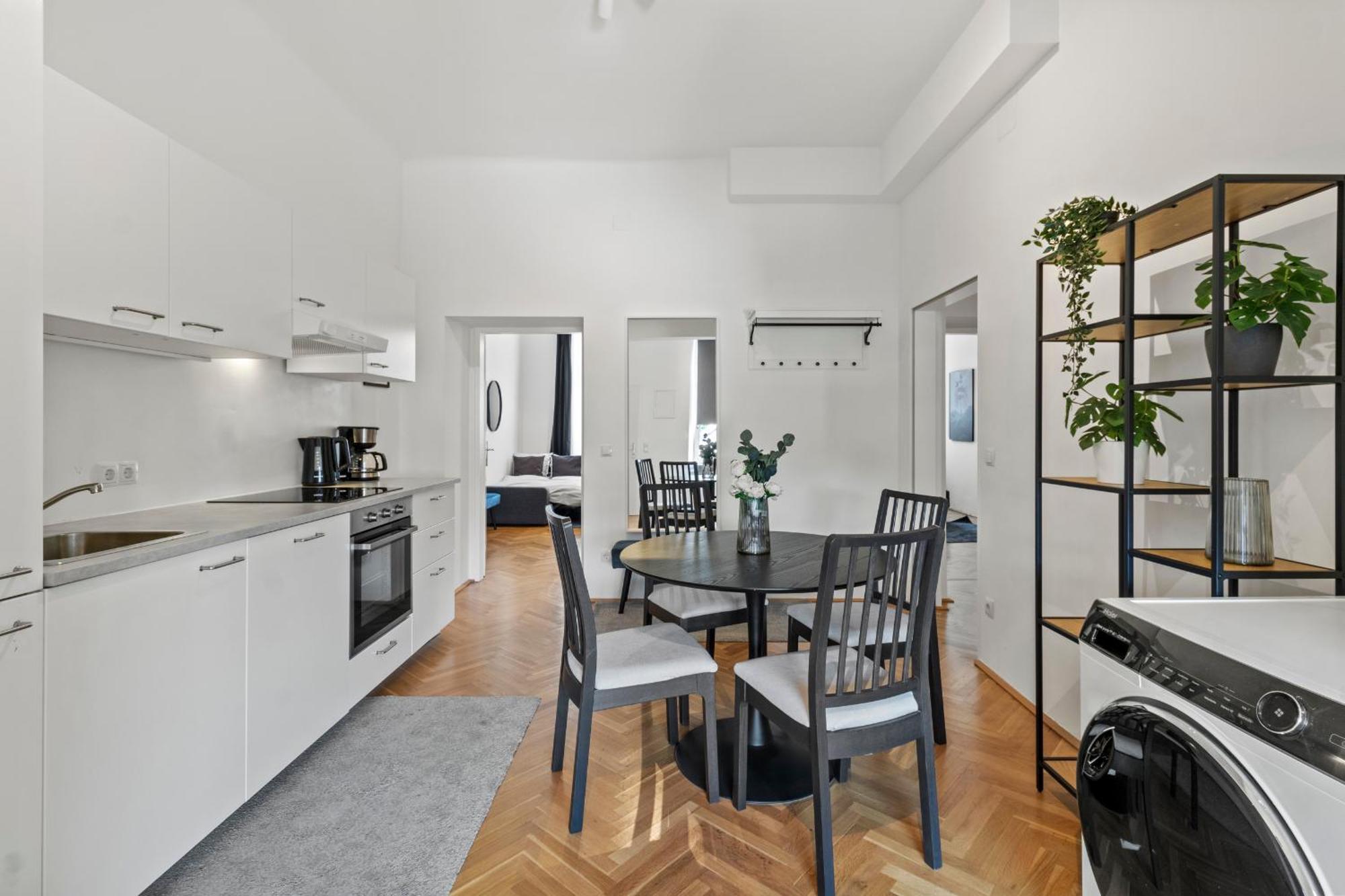 Balcony Apartment, 4 Min To U3 Zipperer Strasse Виена Екстериор снимка