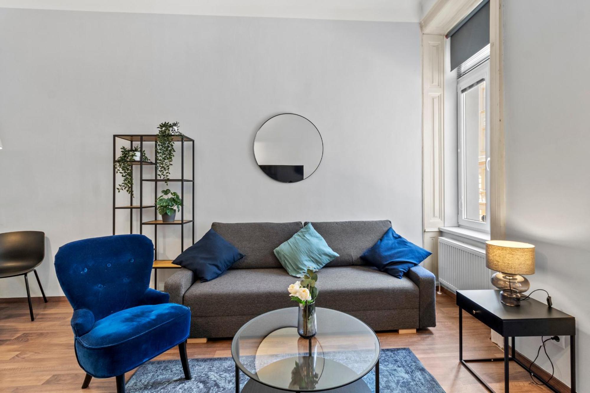 Balcony Apartment, 4 Min To U3 Zipperer Strasse Виена Екстериор снимка