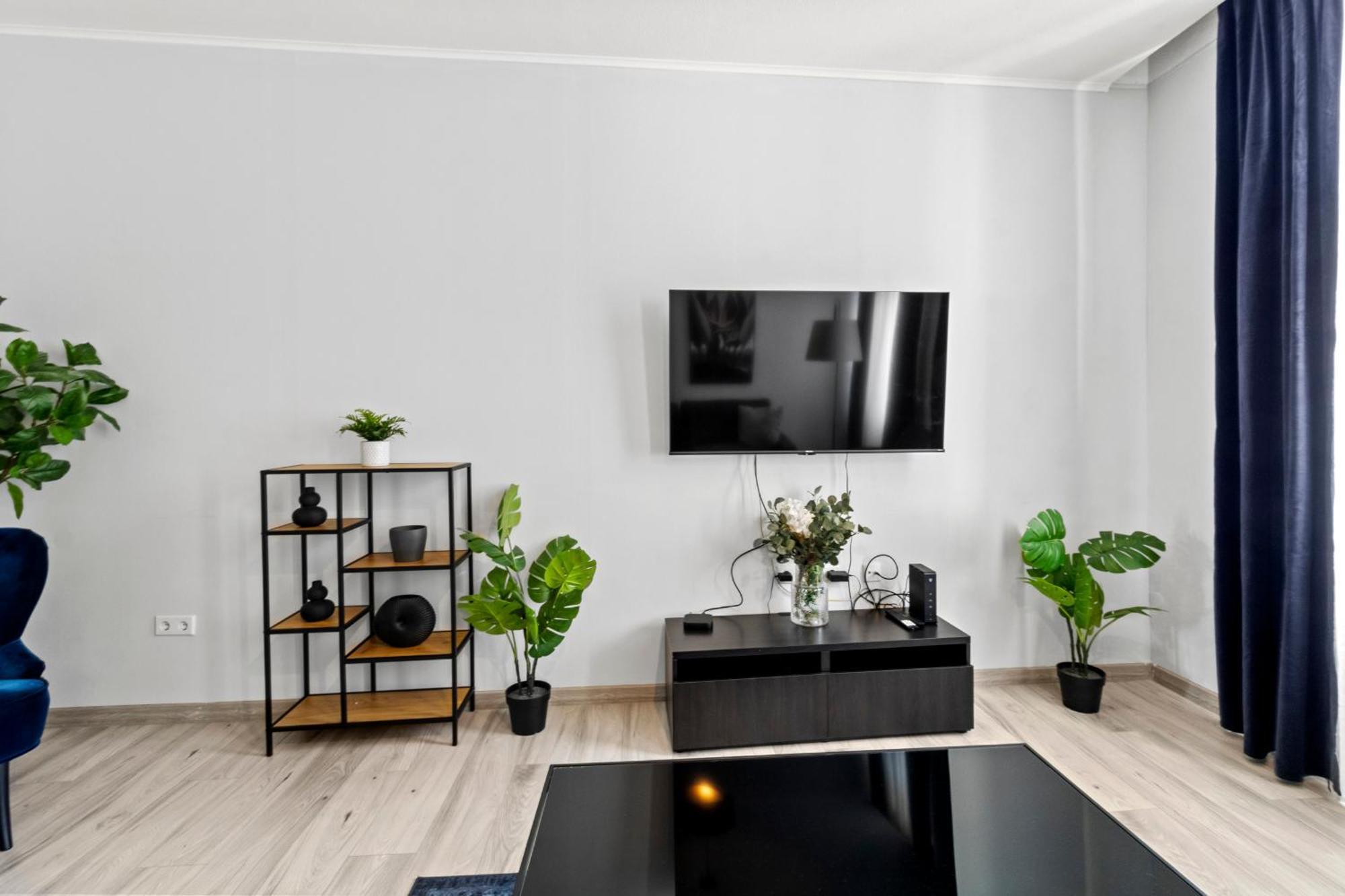 Balcony Apartment, 4 Min To U3 Zipperer Strasse Виена Екстериор снимка